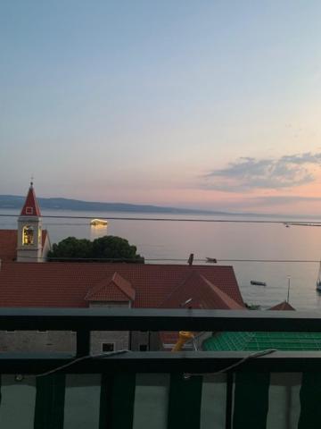 Panorama Sea View Apartment H Оміш Екстер'єр фото